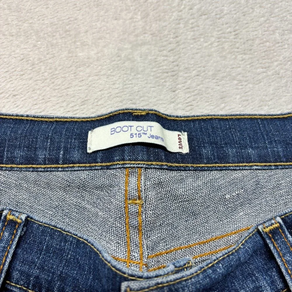 Levi's 515 Boot Cut Denim Jeans‎ Women Size 14 S/C Dark Wash 36x30 Wide Leg